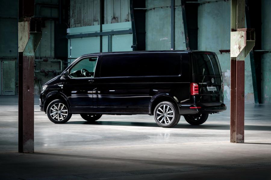  Volkswagen Transporter 70 Edition (T6) 2017 года  (фото 3 из 10)